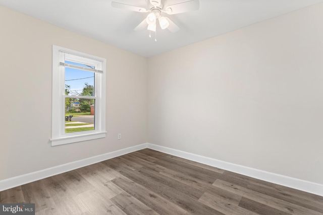 7 REVIS AVE, New Castle, DE 19720
