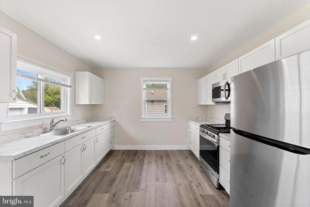 7 REVIS AVE, New Castle, DE 19720