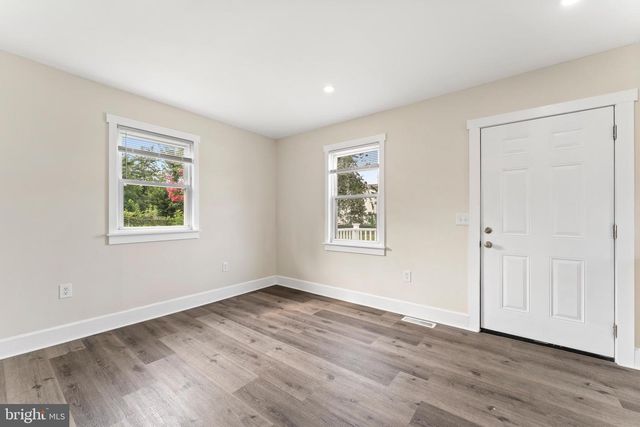 7 REVIS AVE, New Castle, DE 19720