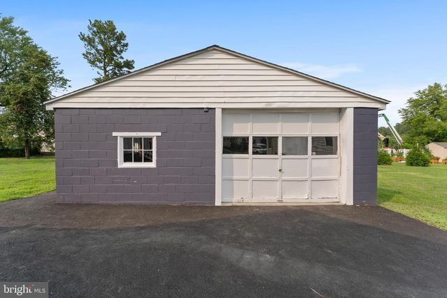 7 REVIS AVE, New Castle, DE 19720
