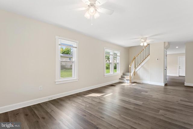 7 REVIS AVE, New Castle, DE 19720