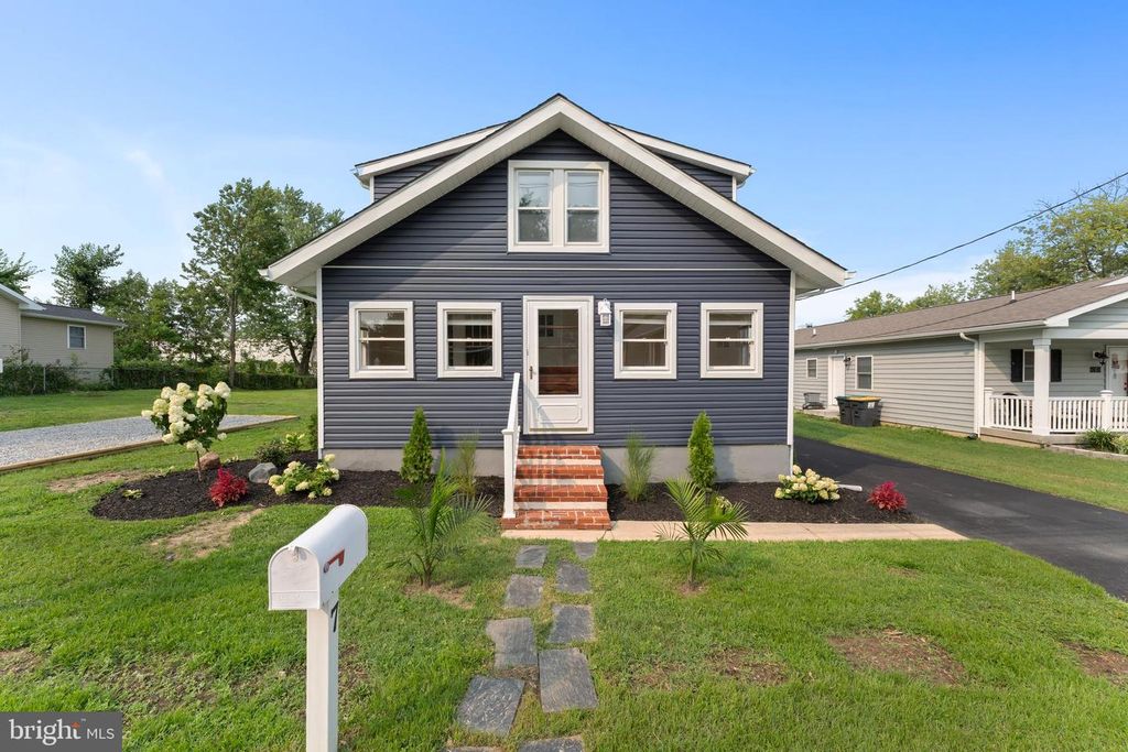 7 REVIS AVE, New Castle, DE 19720