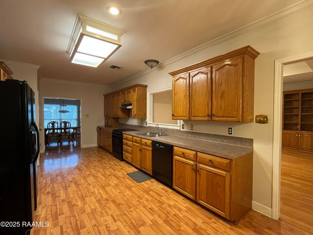 1000 Bear Creek Circle, Breaux Bridge, LA 70517