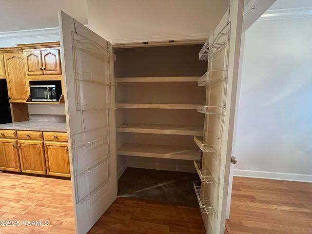 1000 Bear Creek Circle, Breaux Bridge, LA 70517