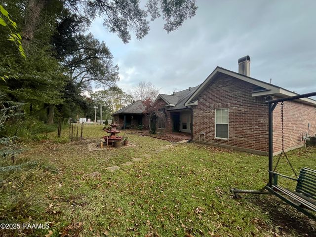 1000 Bear Creek Circle, Breaux Bridge, LA 70517