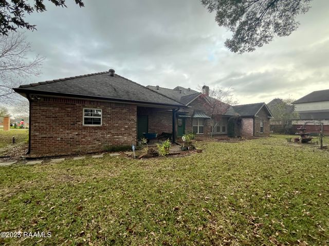 1000 Bear Creek Circle, Breaux Bridge, LA 70517