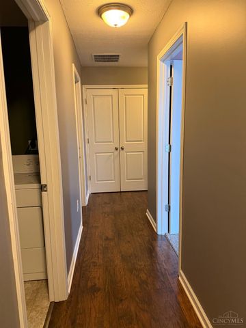 7025 Locker Court, Cincinnati, OH 45224