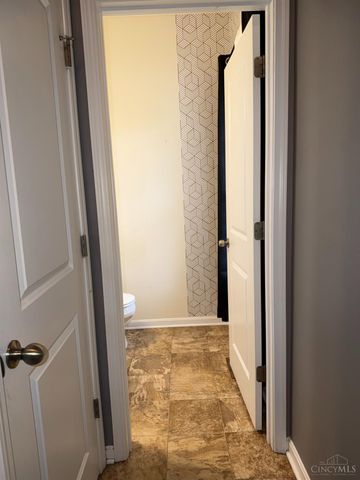 7025 Locker Court, Cincinnati, OH 45224