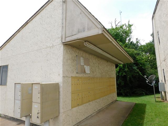 4409 Carter Creek Parkway 1, Bryan, TX 77802