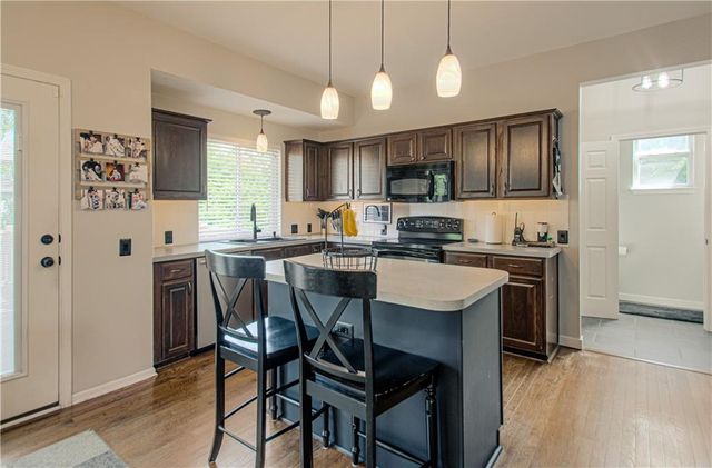 1014 NE 92nd Court, Kansas City, MO 64155