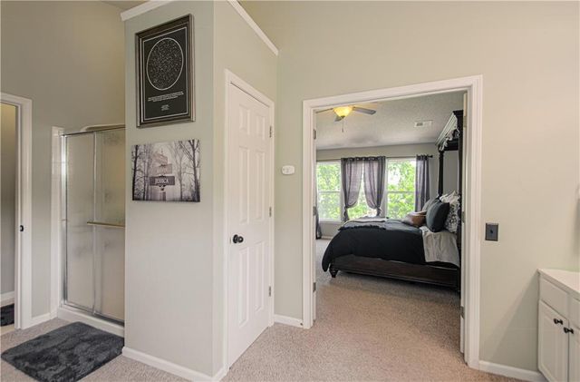 1014 NE 92nd Court, Kansas City, MO 64155
