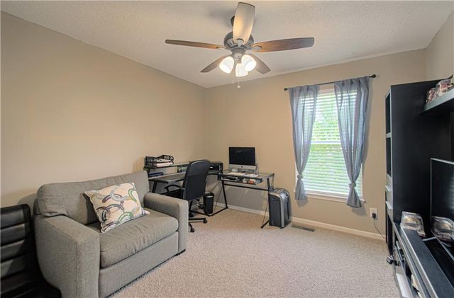 1014 NE 92nd Court, Kansas City, MO 64155