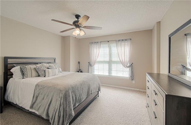 1014 NE 92nd Court, Kansas City, MO 64155