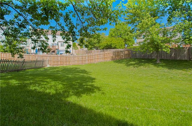 1014 NE 92nd Court, Kansas City, MO 64155