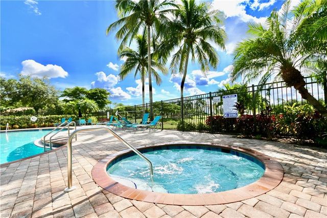 15578 Vallecas LN, Naples, FL 34110