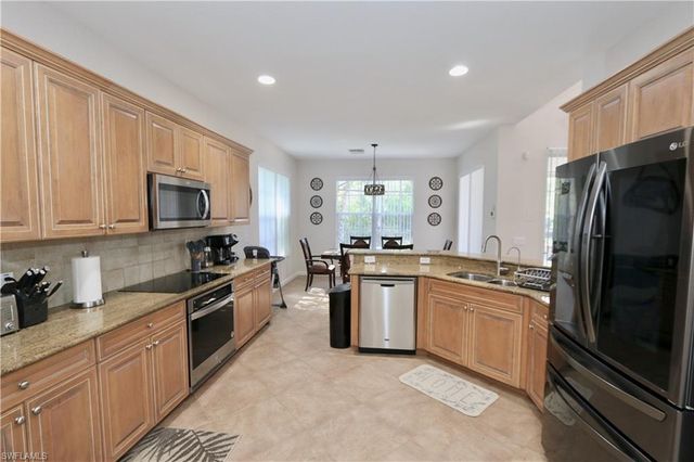 15578 Vallecas LN, Naples, FL 34110