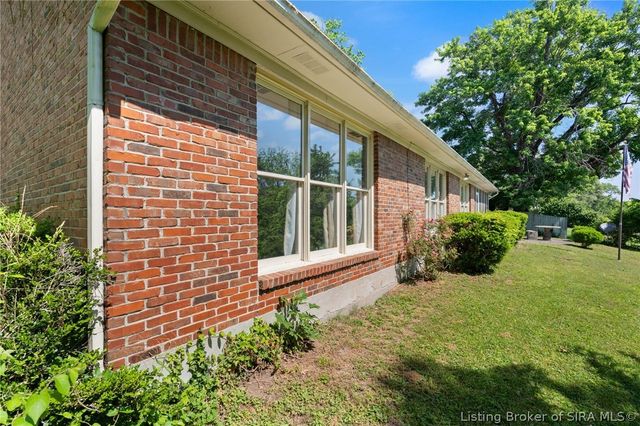 3510 Utica Pike, Jeffersonville, IN 47130