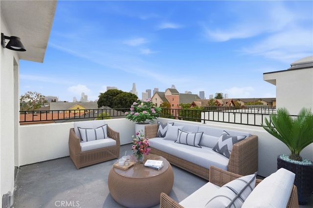 206 N Union Avenue, Echo Park, CA 90026