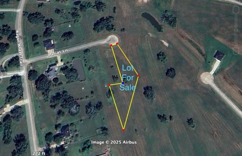 000 Lariat Court, Angleton, TX 77515