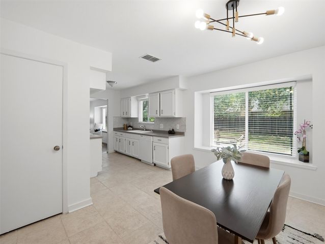 7001 Windrift WAY, Austin, TX 78745
