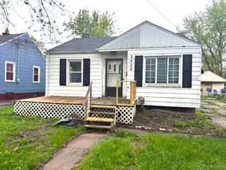 2426 Missouri Avenue, Flint, MI 48506