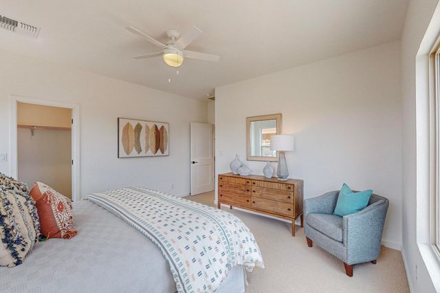7601 Arroyo Oeste Lane, Santa Fe, NM 87507