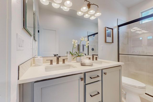 7601 Arroyo Oeste Lane, Santa Fe, NM 87507