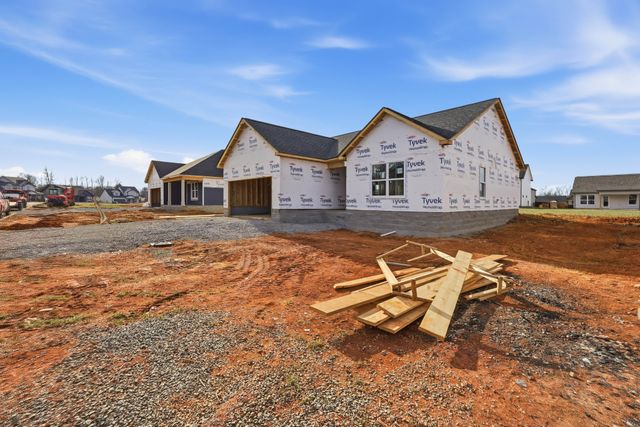 370 Galway Dr, Clarksville, TN 37042