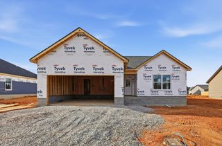 370 Galway Dr, Clarksville, TN 37042