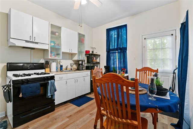 218-222 Joliet Way, Bloomfield, PA 15224
