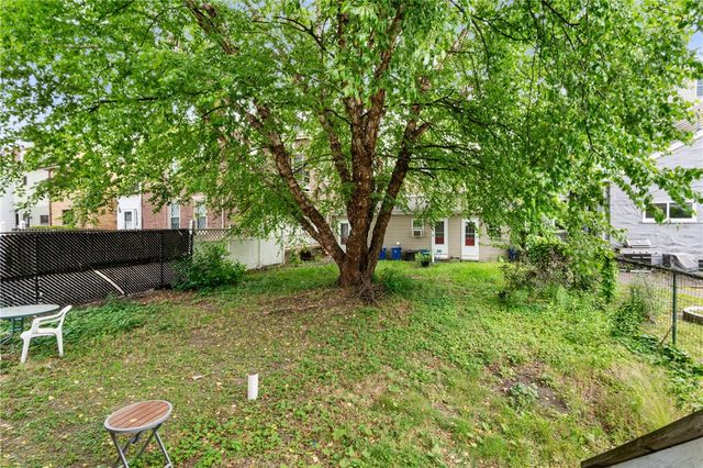 218-222 Joliet Way, Bloomfield, PA 15224