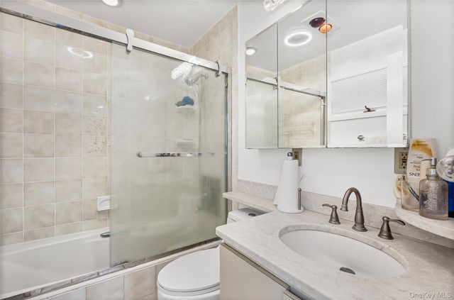 902 Linden Avenue, Westbury, NY 11590