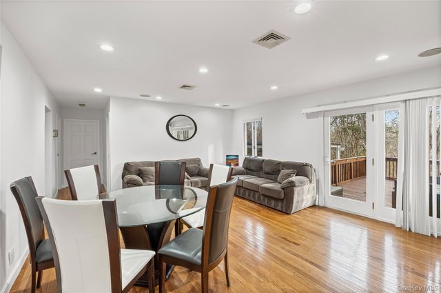 902 Linden Avenue, Westbury, NY 11590