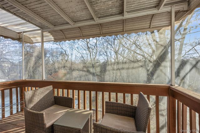 902 Linden Avenue, Westbury, NY 11590