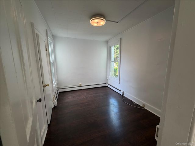 29 Delano Street 1, Poughkeepsie, NY 12601