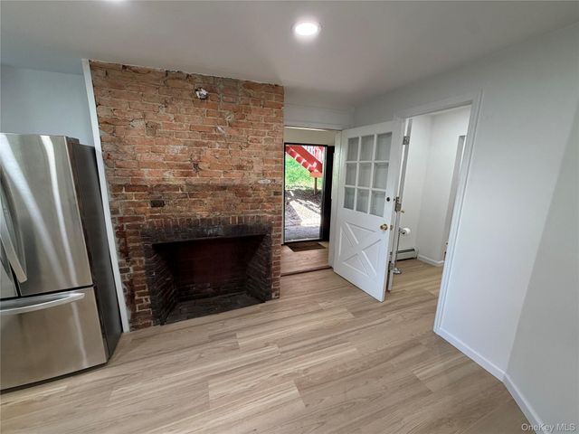 29 Delano Street 1, Poughkeepsie, NY 12601