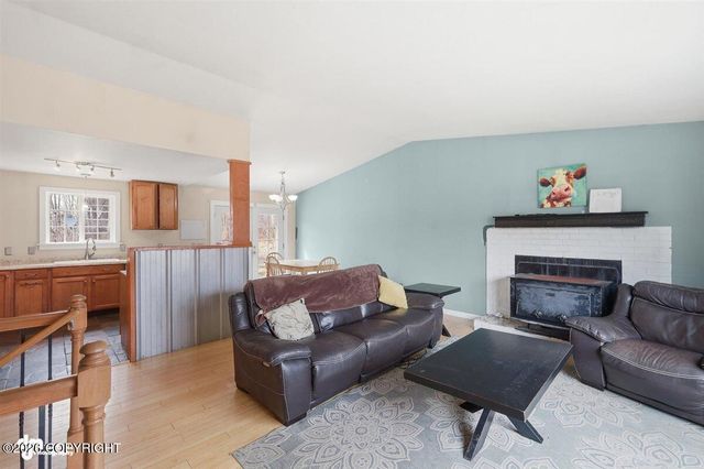 951 N Bunker Hill Street, Wasilla, AK 99654