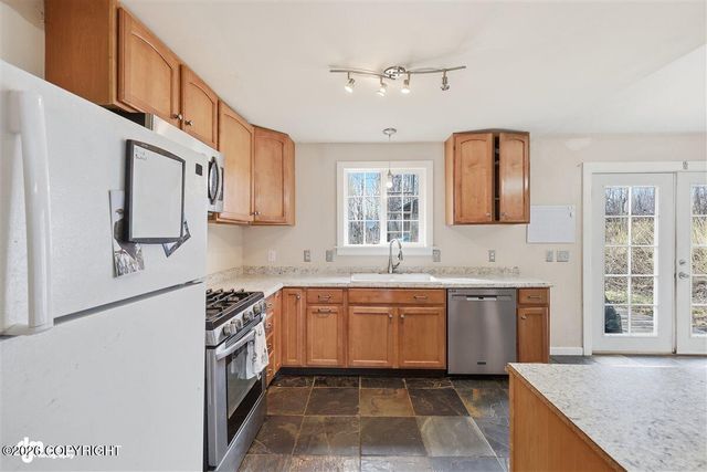 951 N Bunker Hill Street, Wasilla, AK 99654