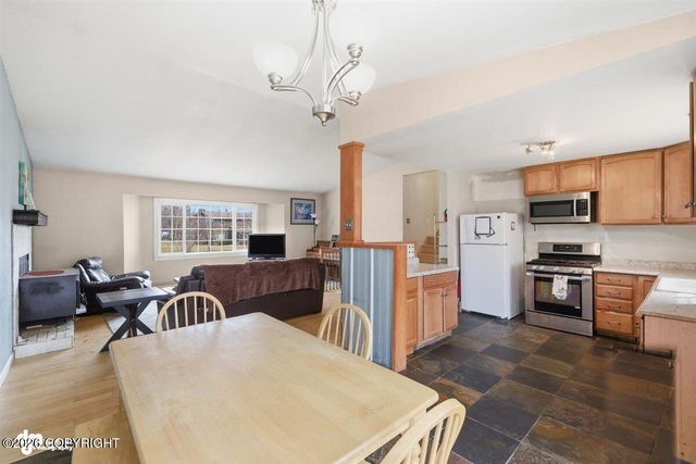 951 N Bunker Hill Street, Wasilla, AK 99654