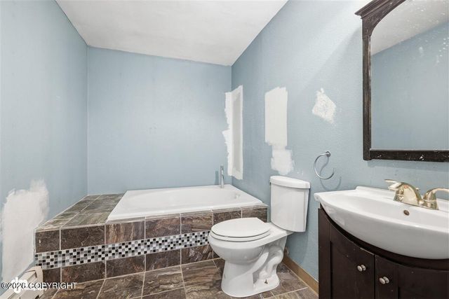 951 N Bunker Hill Street, Wasilla, AK 99654