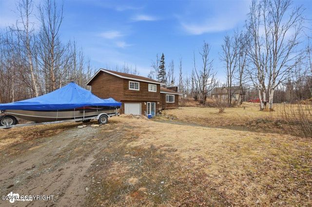 951 N Bunker Hill Street, Wasilla, AK 99654