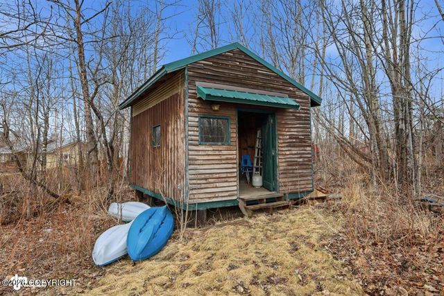 951 N Bunker Hill Street, Wasilla, AK 99654