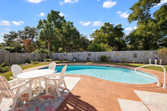 5217 Green Tree Road, Orange Beach, AL 36561