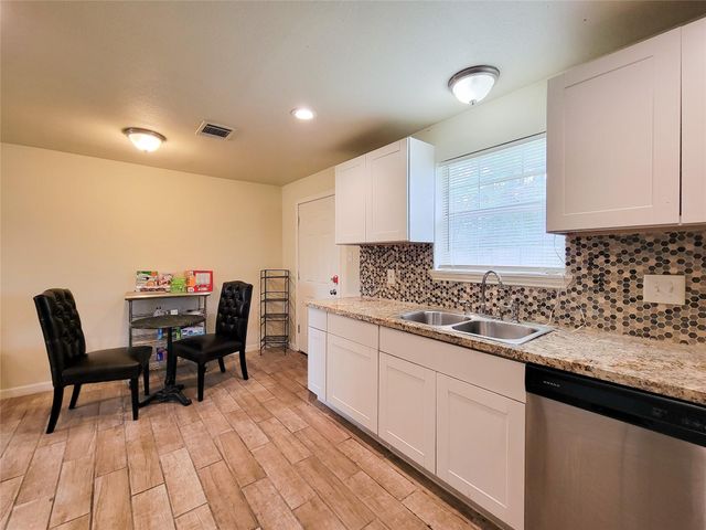 8130 Panay Drive, Houston, TX 77033