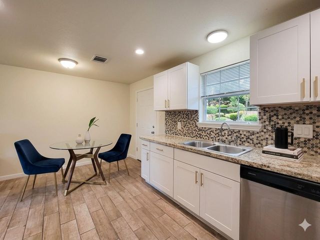 8130 Panay Drive, Houston, TX 77033