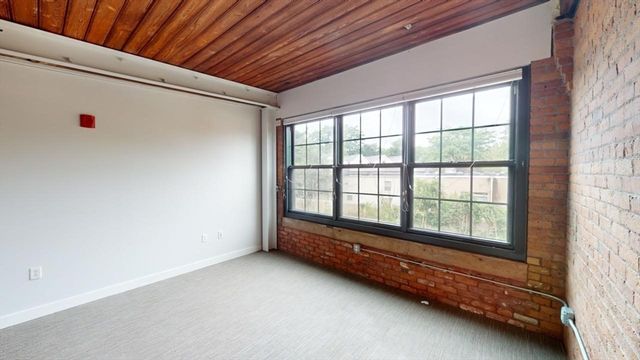 15 Richdale 219, Cambridge, MA 02140