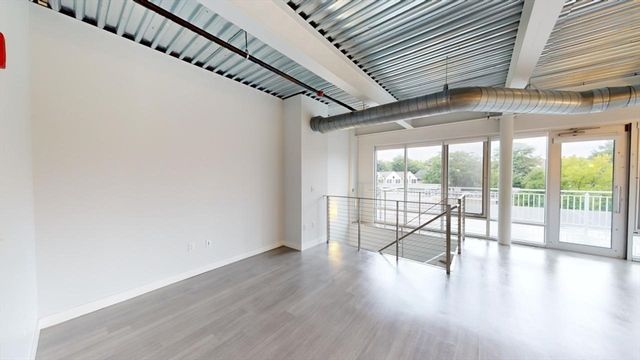 15 Richdale 219, Cambridge, MA 02140