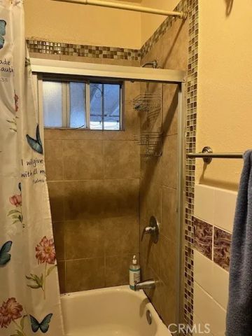 1418 W 70th Street, Los Angeles, CA 90047