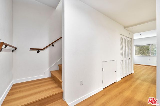 2864 Sunset Place 203, Los Angeles, CA 90005