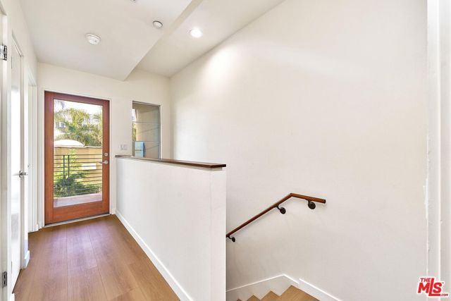 2864 Sunset Place 203, Los Angeles, CA 90005